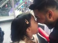 தல தோனியின் மகள் ஸிவாவின் இந்த கொண்டாட்டத்தை பாருங்க…!! வைரல் வீடியோ