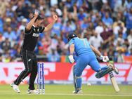 தோனி ரன் அவுட்டே இல்லை.. தவறான தீர்ப்பு.. கதறும் ரசிகர்கள்.. உண்மை என்ன?