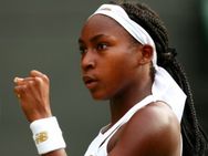 வெறும் 15 வயதுதான்.. 1.19 மணி நேர திக்திக் போட்டி.. வீனஸ் வில்லியம்ஸை வீழ்த்திய இளம் சூறாவளி!