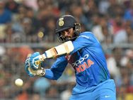 தினேஷ் கார்த்திக்குக்கு இடம் இல்லையாம்.. ஆனா அந்த வீரருக்கு இடம் உண்டாம்.. என்னங்க லாஜிக் இது?