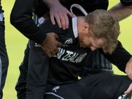 உடைந்து கண்ணீர் விட்ட கப்தில்.. குரூரமாக கொண்டாடும் சில இந்திய ரசிகர்கள்.. அதிர்ச்சியா இருக்கு!