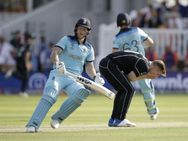 மரண பயத்தை அனுபவித்த இங்கிலாந்து.. ஆட்டம் காட்டிய நியூசிலாந்து.. ஆனா இப்படி ஆகிப் போச்சே!