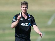 கிரிக்கெட் விளையாட வேண்டாம்.. சந்தோசமாக இருங்கள்.. முன்னணி வீரரின் சோக டிவிட்.. பரபரப்பு!