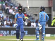 மொத்தமாக ஊத்திக் கொண்ட இந்திய பேட்டிங்.. பிட்ச் தான் காரணமா? புட்டுபுட்டு வைத்த முன்னாள் வீரர்கள்!