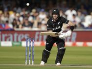 அவருக்கு காலில் விரல்களே இல்லை.. கிண்டல் செய்யாதீர்கள்.. குப்தில் ரன் அவுட்டும்.. தொடர் சர்ச்சையும்