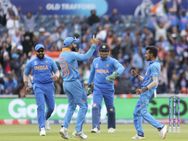 யாரும் அவரை கண்டுக்கவே இல்லை.. தோனிக்கு இப்படி ஒரு நிலையா? வெளியான அதிர்ச்சி வீடியோ!