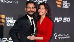 எல்லாமே எம் பொண்டாட்டி தான்..! தோனி எல்லாம் இல்ல…! அவரு ஏன் இப்படி சொன்னார்? காண்டான ரசிகர்கள்