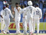 WATCH: அந்த ஒரு பால்..! பறந்து போன ஸ்டெம்ப்.. புரியாமல் முழித்த பிராவோ..! வைரல் வீடியோ..!