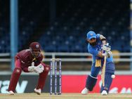 மழையும், கெயிலும் விளையாடியும் மண்ணை கவ்விய வெஸ்ட் இண்டீஸ்..! அடிச்சு தூக்கிய இந்தியா..! #IND vs WI