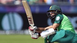 ஒட்டுமொத்த சர்வதேச கிரிக்கெட்டில் இருந்து கிளம்பறேன்.. திடீர் ஷாக் கொடுத்த ஹஷிம் ஆம்லா!