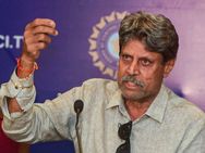 இதையா கபில் தேவ் கேட்டாரு? பதவி கிடைக்காத கடுப்பில் கோலி - ரோஹித் ரகசியத்தை உடைத்த பயிற்சியாளர்!