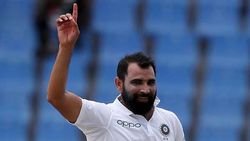 ஜடேஜா தான் அப்படி செய்வாரா? நானும் செய்வேன்.. வீம்பு பிடித்த ஜேசன் ஹோல்டர்.. சோலியை முடித்த ஷமி!