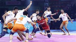 PKL 2019 : பெங்களூரு புல்ஸ் போட்ட திட்டம் சொதப்பல்.. புனேரி பல்தான் அசத்தல் வெற்றி!