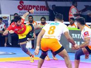 2 புள்ளிகளில் குஜராத்தை புரட்டிப் போட்ட புனேரி.. ஜெய்ப்பூரை வீழ்த்திய டபாங் டெல்லி!