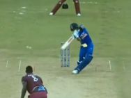 WATCH: ஆஹா..! கோலி ஆடிய அந்த வளைஞ்சு நெளிஞ்ச ஆட்டம்... பேஷ்.. பேஷ்..! அற்புதம் போங்கள்..!!