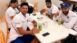 ஒரு கப் காபி.. கதை சொல்லும்..! சக வீரர்கள், பிசிசிஐயை வம்பிழுக்கும் பிரபல வீரர்? வைரல் போட்டோ