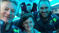 4 வருஷமா குப்பை அள்ளுனேன்.. காசு சேர்த்தேன்.. ஆசை நிறைவேறிடுச்சு.. நெகிழ வைத்த 12 வயது சிறுவன்!