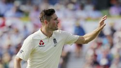 இந்த 3 பேருக்கு வாய்ப்பு.. அந்த சீனியருக்கு மட்டும் ஆப்பா? முன்னாள் கேப்டன்கள் விளாசல்!