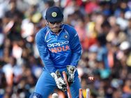 தோனி எடுத்த முடிவு.. இந்திய அணி மறக்குமா இந்த நாளை? பாகிஸ்தானை தும்சம் செய்த அந்த தருணம்!