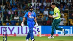 இந்திய அணியின் படுதோல்விக்கு காரணம் இந்த 5 விஷயங்கள் தான்.. புட்டுபுட்டு வைக்கும் விமர்சகர்கள்!