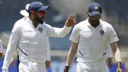 தென்னாப்பிரிக்க தொடருக்கான இந்திய டெஸ்ட் அணி அறிவிப்பு.. முழு வீரர்கள் பட்டியல் இங்கே! ரோஹித் நிலை?