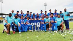 என்ன குட்டிப் புலி.. 107 ரன்னை சேஸ் செய்ய முடியாதா? அண்டர் 19 ஆசிய கோப்பை இறுதியில் வென்றது இந்தியா!