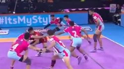 PKL 2019 : தொடர்ந்து 5வது வெற்றி.. உபி யுத்தா அணி மிரட்டல்.. ஜெய்ப்பூர் அணி போராடி தோல்வி!