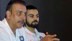 திரும்பத் திரும்ப அதே தப்பு.. இளம் வீரரை லெப்ட் & ரைட் வெளுத்துக் கட்டிய கோலி, ரவி சாஸ்திரி!