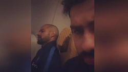 சார் ஏன் இப்படிலாம் பண்றீங்க? தவான் செய்த அந்த காரியம்.. ரகசிய வீடியோ எடுத்து வெளியிட்ட ரோஹித் சர்மா