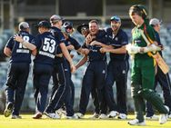 14 ரன்கள் தேவை.. கையில் 6 விக்கெட்.. ஆனாலும் தோல்வி அடைந்த அணி.. கதி கலங்க வைத்த ஒரு போட்டி!