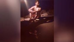 எதையுமே தேடாதீங்க..! எல்லாம் உள்ள தான் இருக்கு..! அந்த மாதிரி போட்டோ ரிலீஸ் செய்த பிரபல கேப்டன்!!