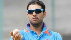 அப்படி போடு! வழக்கு போட்டவரே மன்னிப்பு கேட்டார்.. வன்முறை வழக்கில் விடுவிக்கப்பட்ட யுவராஜ் சிங்!