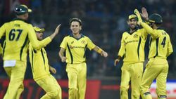 கிரிக்கெட்டை விட்டு விலக முடிவு.. பாதி தொடரில் அதிர்ச்சி அளித்த அதிரடி வீரர்.. அதிர வைக்கும் காரணம்!