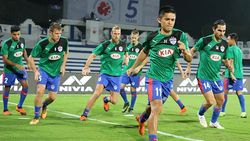 இதுவரை எந்த அணியும் செய்யாத சாதனை.. சாம்பியன் பெங்களூரு எஃப்சிக்கு இதுதான் சவால்!