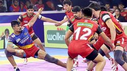 ஹார்ட்பீட்டை எகிற வைத்த பிளே-ஆஃப்.. ரிசல்ட்டை மாற்றிய ரெய்டு மன்னன்.. உபியை வீழ்த்தியது பெங்களூரு!