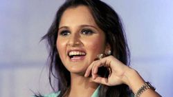 யாருப்பா அந்த “லவ்லி பாய்”? பிரபல கிரிக்கெட் வீரர் மகனை மணக்கும் சானியா மிர்சா தங்கை!