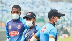 மூச்சு விடவே முடியலை.. டெல்லியில் என்ன தான் நடக்குது? கோச் வெளியிட்ட அதிர்ச்சி தகவல்!