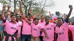 ரசிகர்களுக்கு பிடிச்சுருக்கே! ஐந்தில் இரண்டு பிங்க் பால் மேட்ச் ஆடலாம்.. முன்னாள் வீரர் யோசனை!