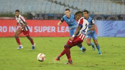 மூன்று கோல் அடித்து மிரட்டிய ஏடிகே.. ஜாம்ஷெட்பூர் எஃப்சி அணி தோல்வி!