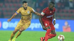 போராடிய நார்த் ஈஸ்ட் - மும்பை சிட்டி அணிகள்.. டிராவில் முடிந்த ஆட்டம்!!