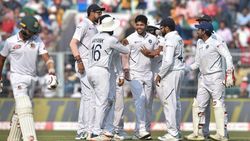 4 டக் அவுட்.. அனல் பறந்த பவுலிங்.. 30.3 ஓவரில் வங்கதேசத்தை ஊதித் தள்ளிய மூவர் கூட்டணி!