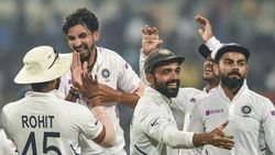 தெறிக்கவிட்ட இஷாந்த் சர்மா.. வங்கதேசத்தை காப்பாற்ற போராடும் ரஹீம்.. தள்ளிப் போன கிளைமாக்ஸ்!