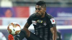 உச்சத்தில் இருக்கும் ஏடிகே அணியுடன் மோதும் மும்பை எஃப்சி.. பரபரப்பை கிளப்பும் ஐஎஸ்எல் போட்டி!