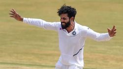 ஏங்க.. ஜடேஜா பவுலிங் போட்டதை நீங்க பார்த்தீங்களா? இப்படி பொசுக்குன்னு முடிஞ்சு போச்சே!