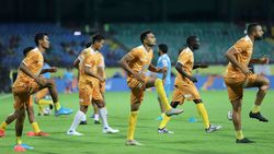 சொந்த மண்ணில் முதல் போட்டியில் ஆடும் ஹைதராபாத் எஃப்சி.. கேரளா பிளாஸ்டர்ஸ்-ஐ சமாளிக்குமா?