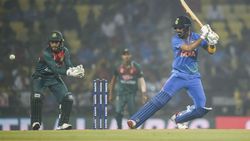 IND vs BAN : 5 ஓவரில் 50 ரன் தேவை.. பதற வைத்த வங்கதேசம்.. இந்தியா வென்றது இப்படித்தான்!