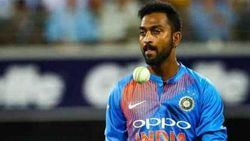 அந்த சீனியரை கழட்டி விட்டுட்டு.. இவரை எதுக்கு டீம்ல எடுத்தீங்க.. ரசிகர்கள் கடும் விளாசல்!