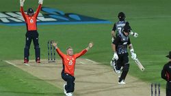 எகிறிய ஹார்ட் பீட்! மீண்டும் நடந்த உலகக்கோப்பை இறுதிப் போட்டி.. நொந்து நூடுல்ஸ் ஆன நியூசி! #ENGvsNZ