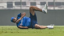 ரோஹித் சர்மாவுக்கு காயமா? திடீர் பரபரப்பு.. இரவு வெளியான அறிவிப்பு.. பயிற்சியில் என்ன நடந்தது?