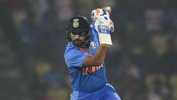 என்னப்பா டீம் இது? கேப்டன் ரோஹித் எடுத்த ரிஸ்க் முடிவு.. அதிர்ந்த ரசிகர்கள்!